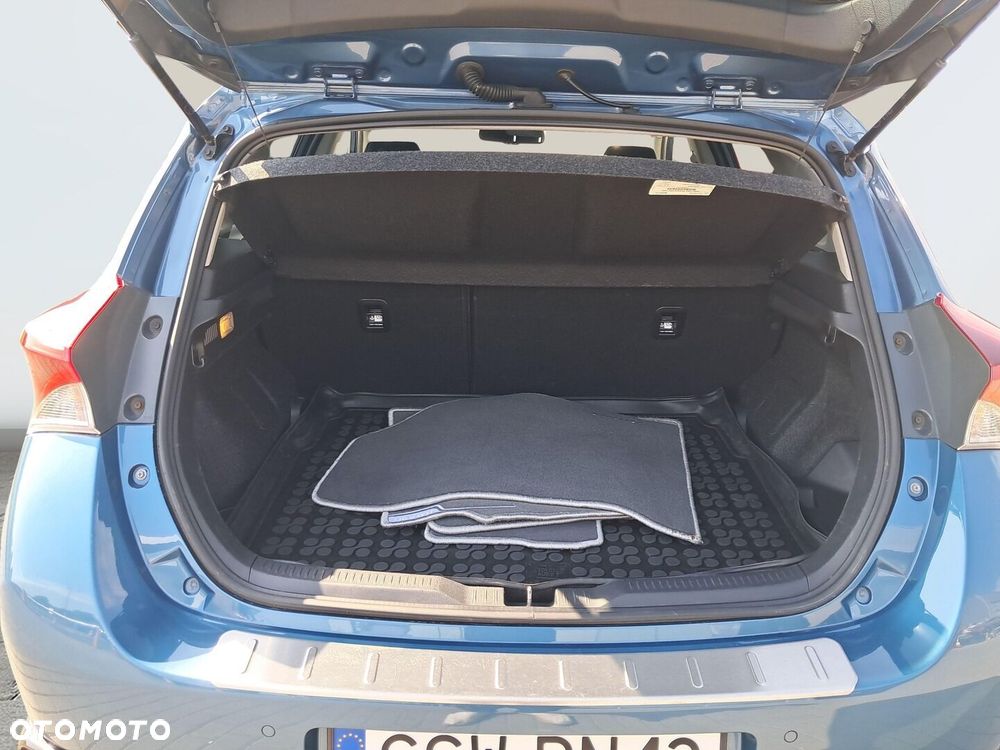 Toyota Auris - 14