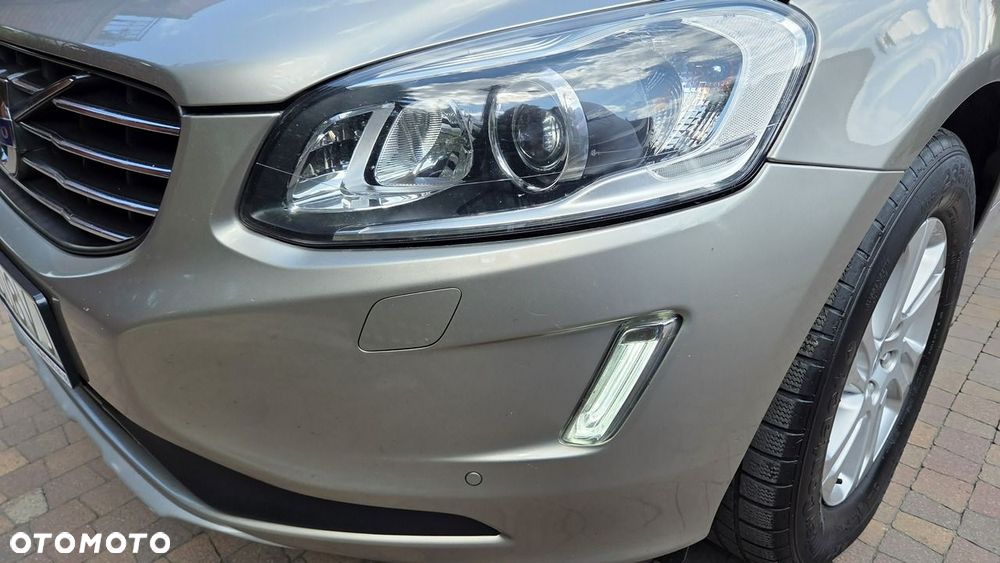 Volvo XC 60 D5 AWD Summum - 40