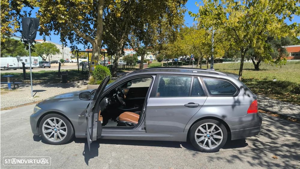 BMW 320 - 4