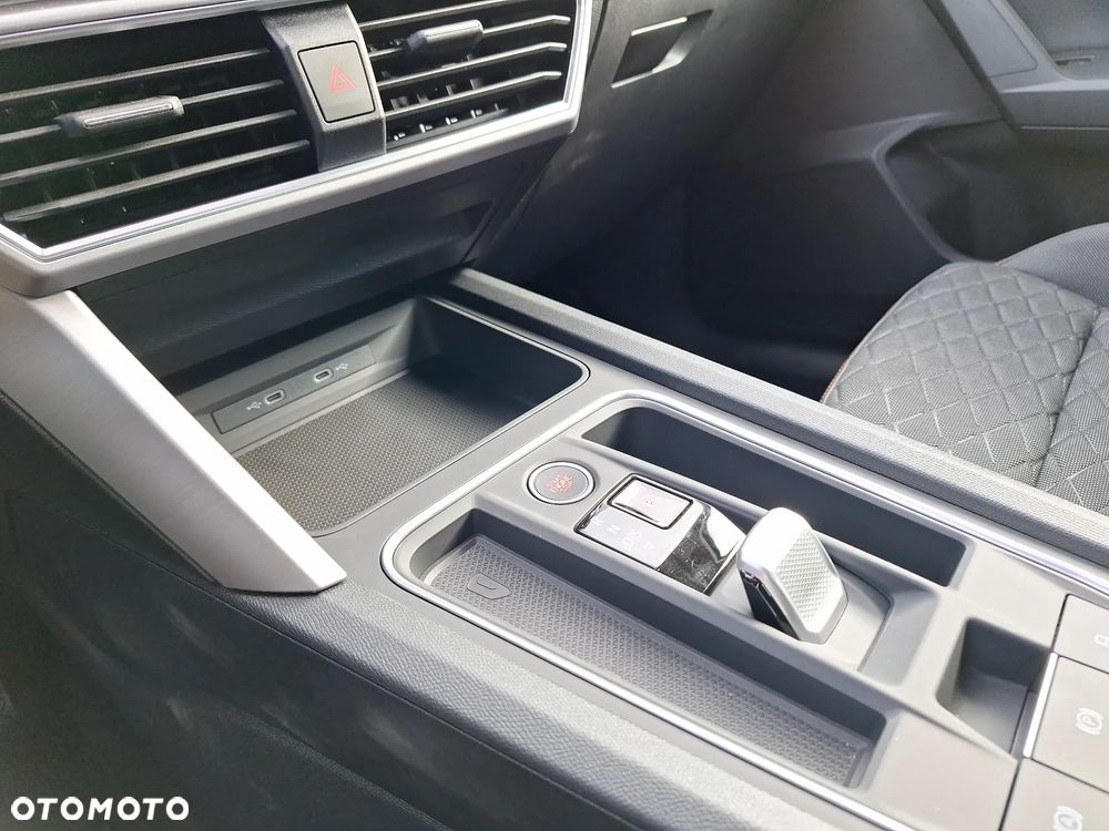 Seat Leon 1.5 eTSI FR DSG - 16