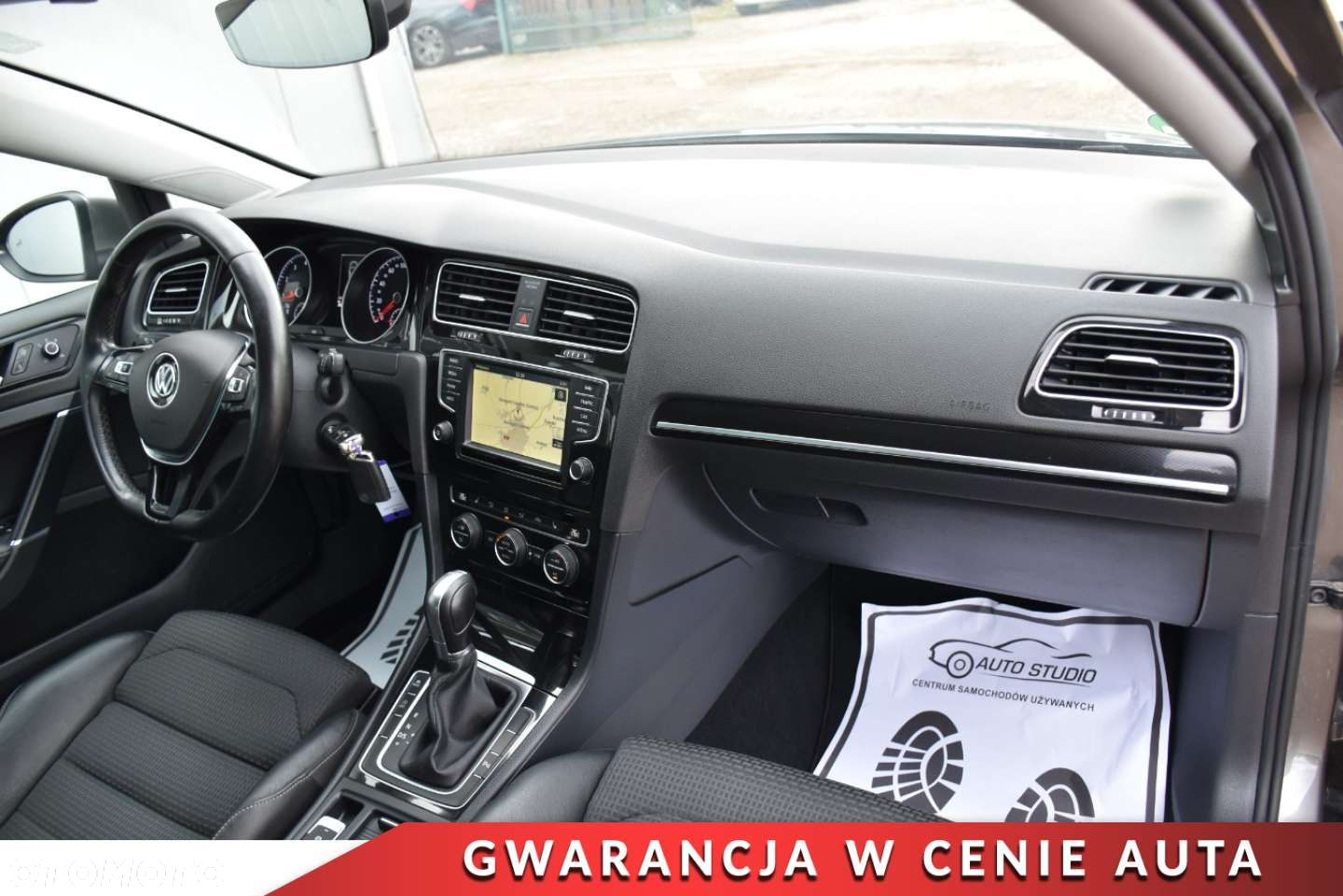 Volkswagen Golf - 6