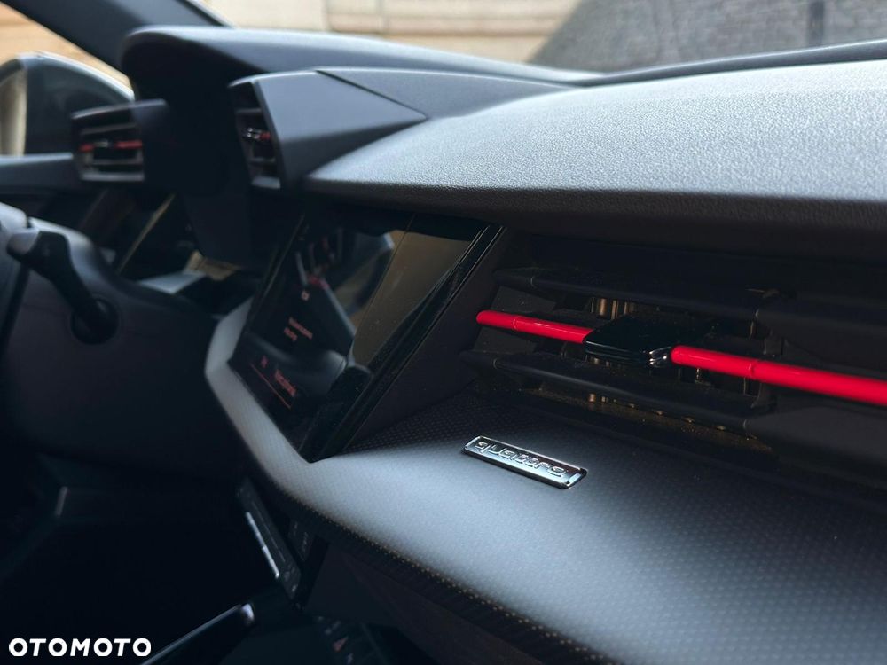 Audi RS3 Limousine - 33