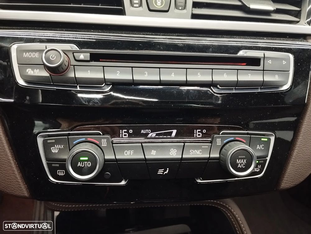 BMW X1 18 d sDrive Auto - 38