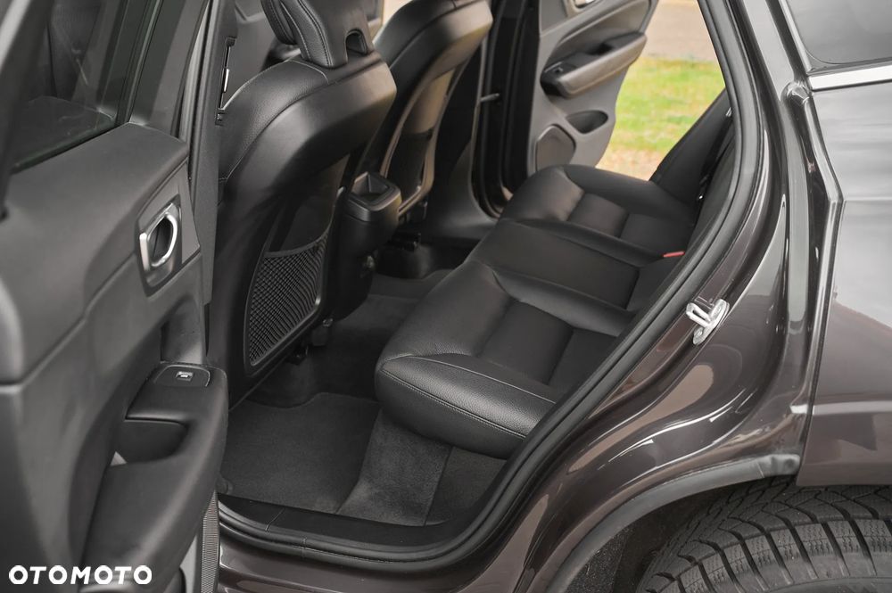 Volvo XC 60 B4 D Plus Bright - 21