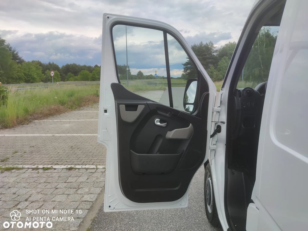 Opel Movano - 16