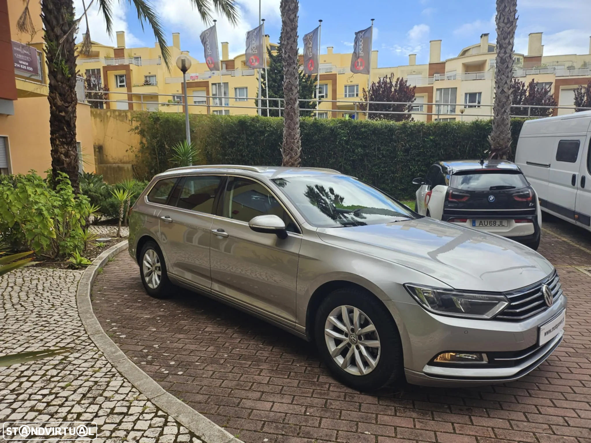VW Passat Variant 1.6 TDI Confortline DSG - 4