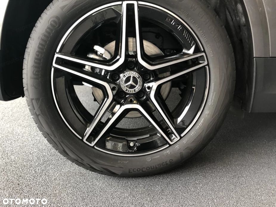 Mercedes-Benz GLA 200 d AMG Line - 17