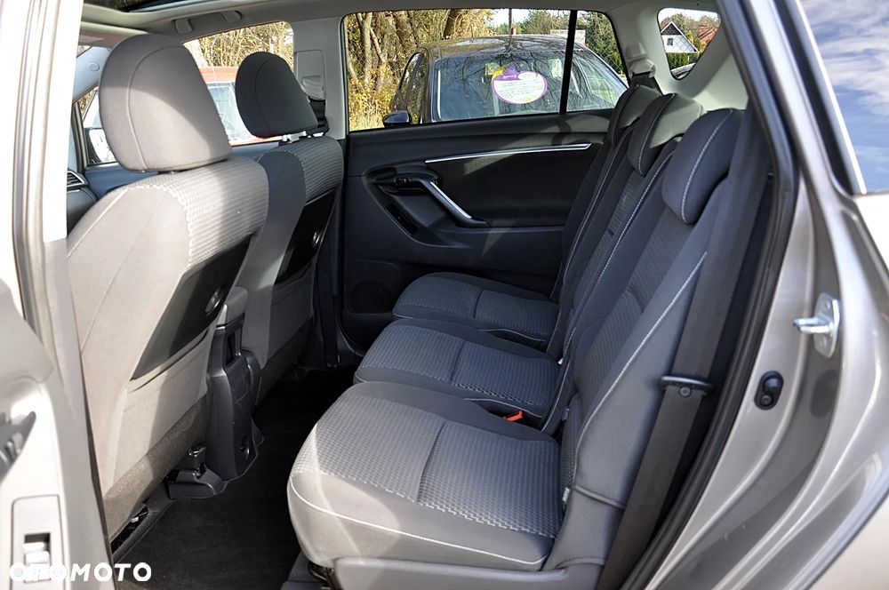 Toyota Verso 1.8 Prestige - 28