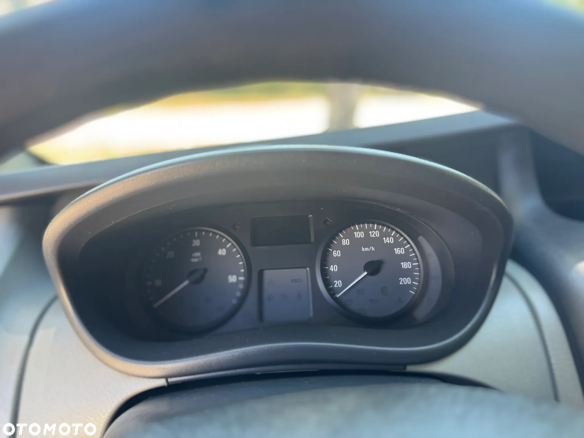 Opel Vivaro - 20