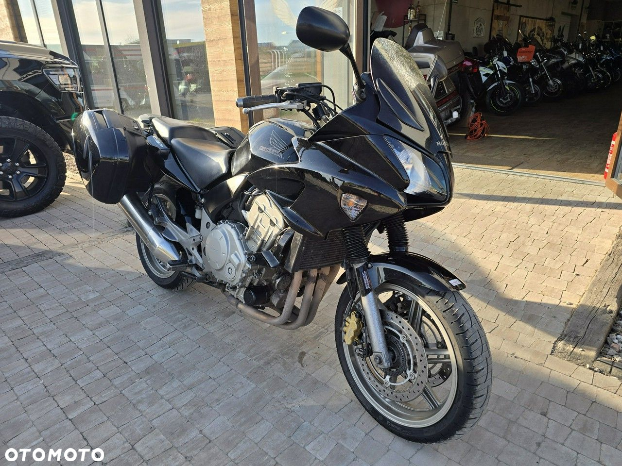 Honda CBF - 12