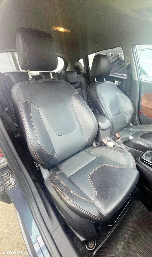 Ford Fiesta 1.6 TDCI DPF Titanium - 5