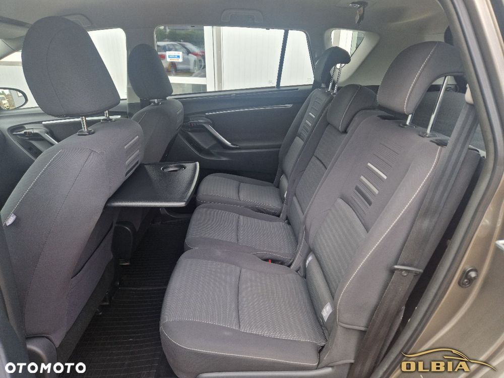 Toyota Verso 1.6 D-4D Prestige - 17