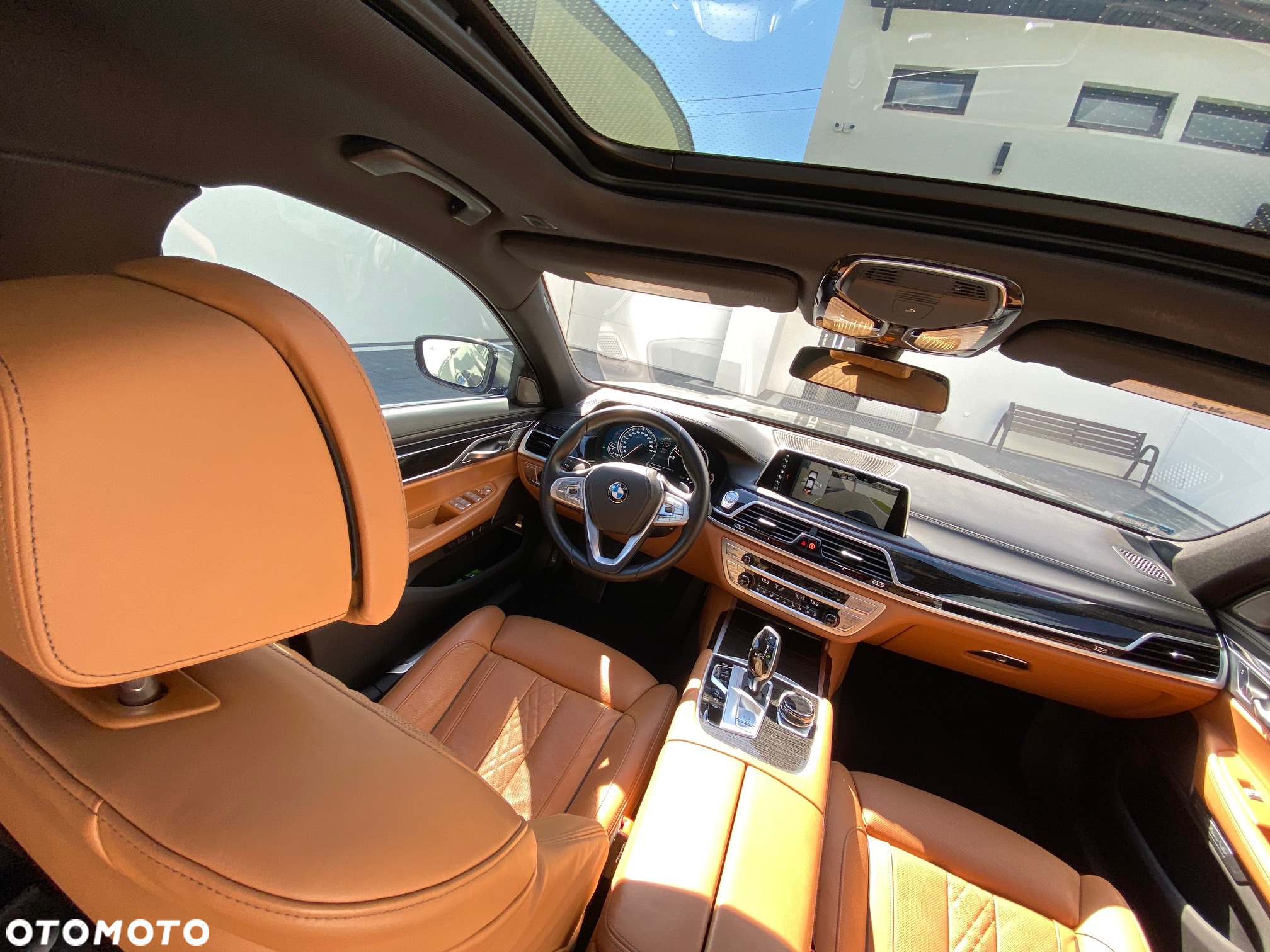 BMW Seria 7 750Li xDrive - 23