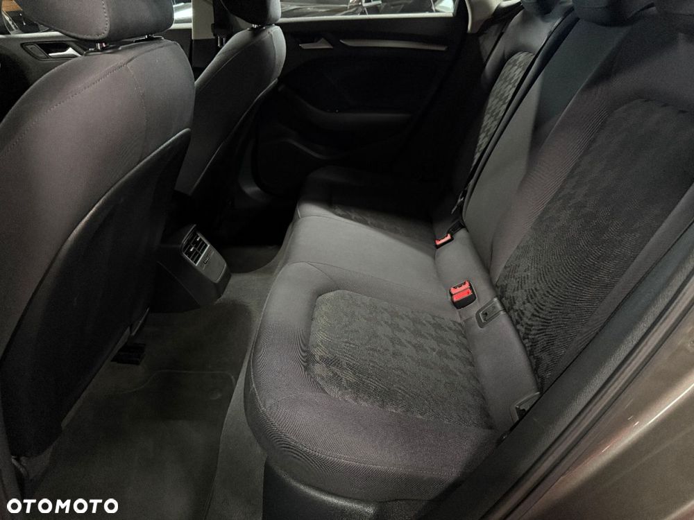 Audi A3 Limousine 1.4 TFSI CoD S tronic - 32