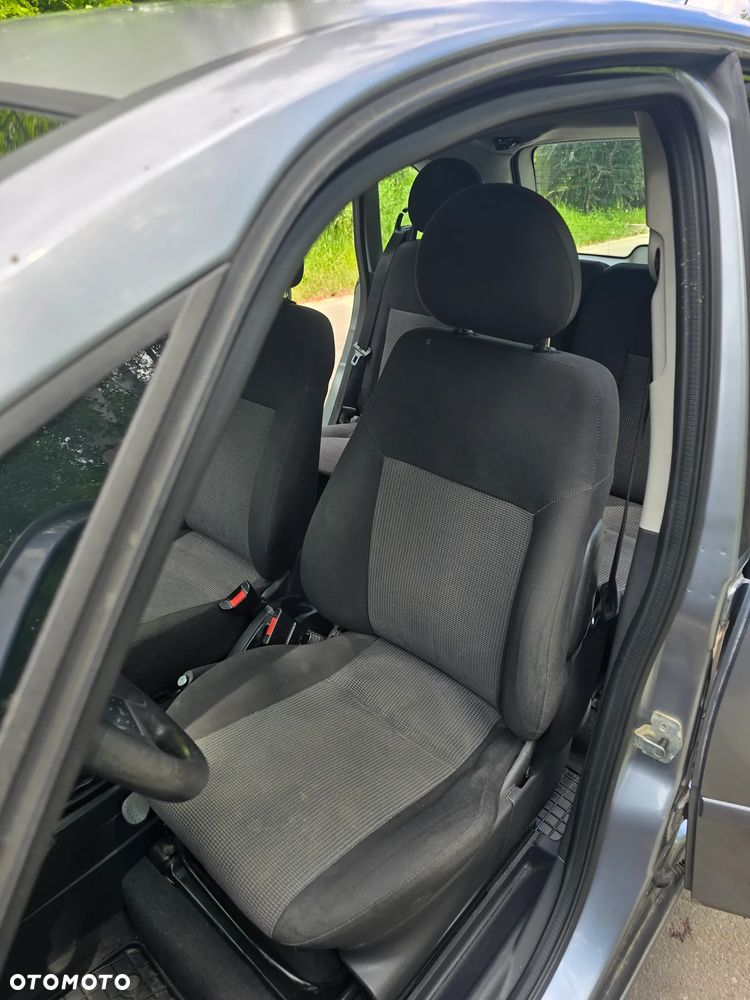 Opel Meriva 1.6 16V Cosmo - 21