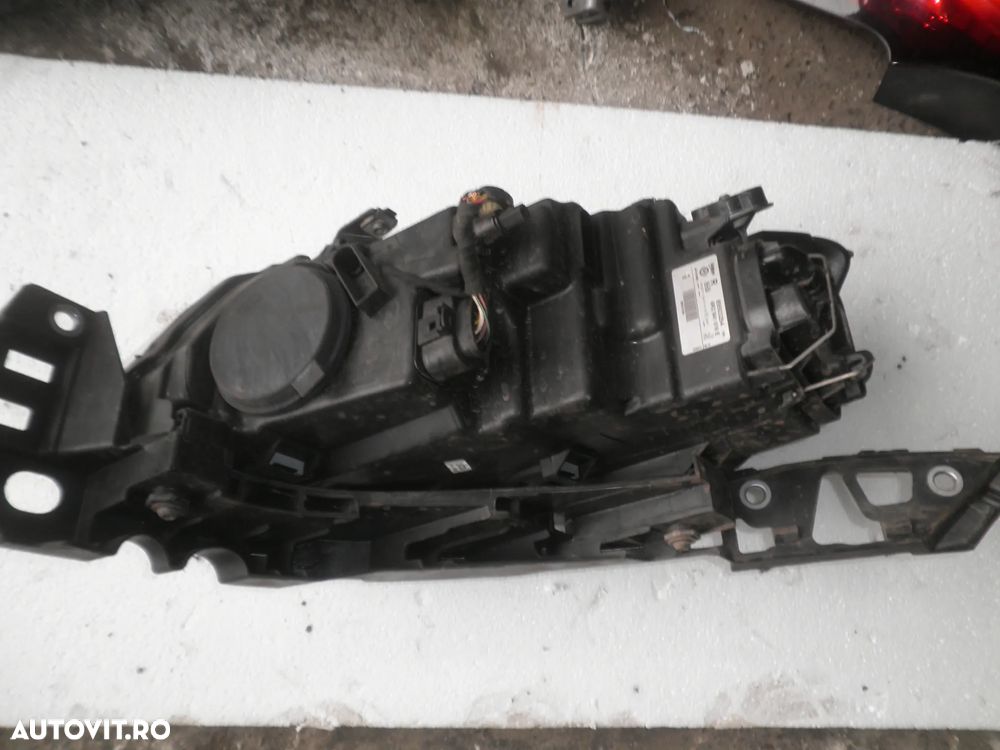 Far STANGA/ dreapta VW Polo 6R 2014 6R2941016E, 6R2941015E - 2