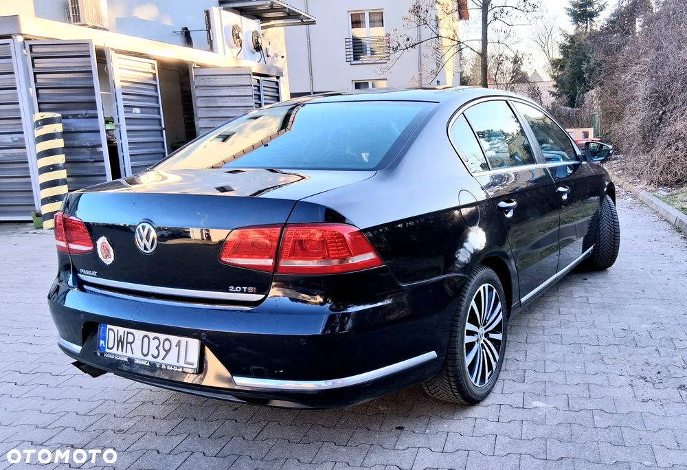 Volkswagen Passat 2.0 TSI Highline - 9