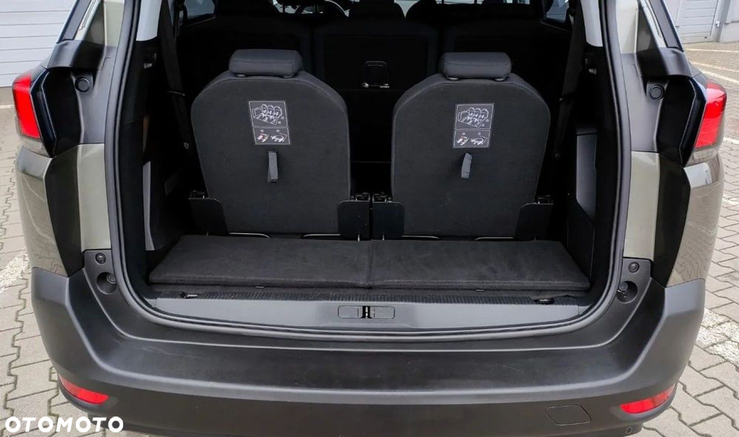 Peugeot 5008 - 31