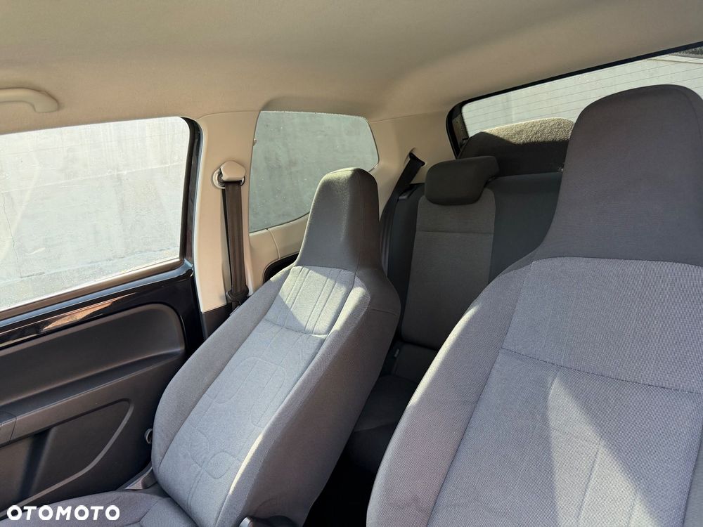 Volkswagen up! 1.0 Take - 26