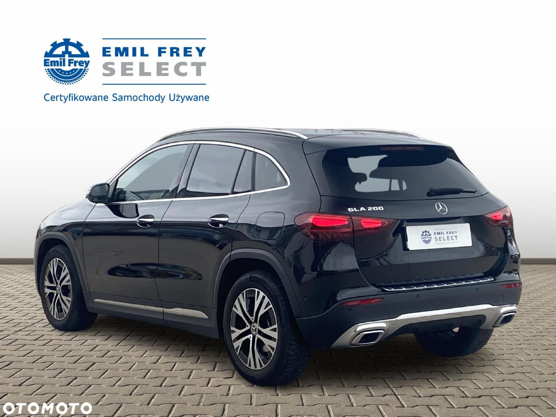 Mercedes-Benz GLA - 3
