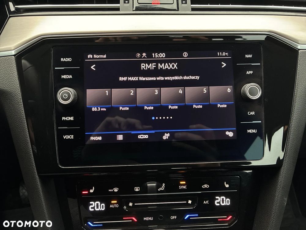 Volkswagen Passat 2.0 TSI Elegance DSG - 22