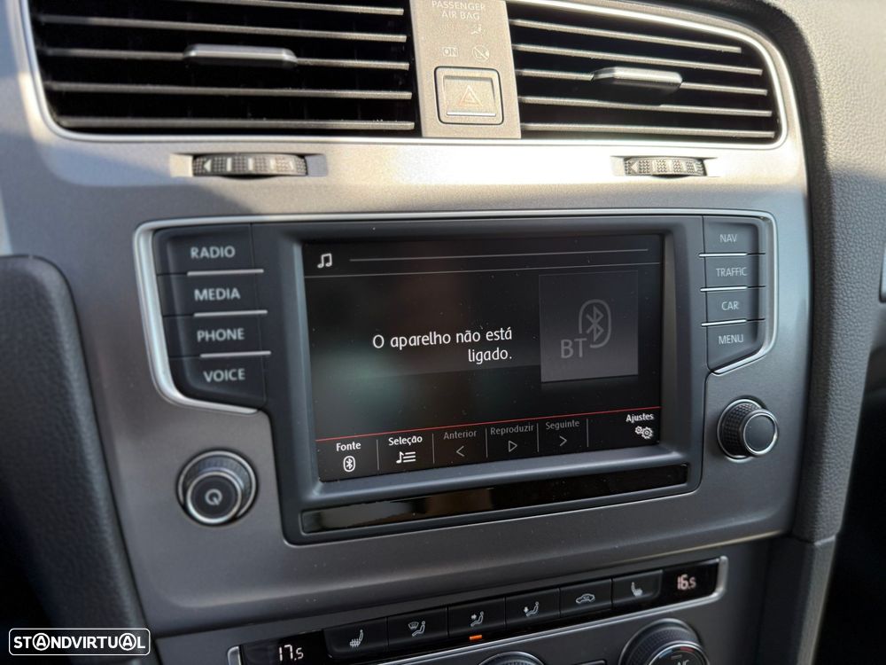 VW Golf 2.0 TDI Highline - 30