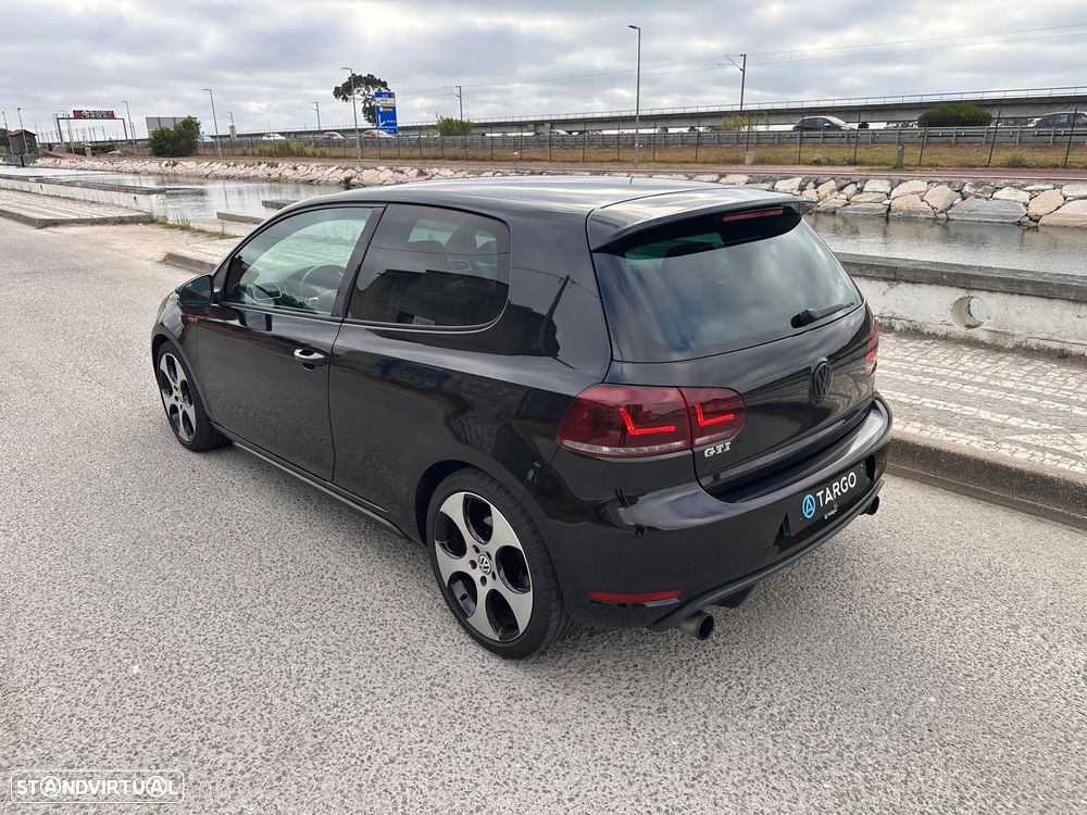 VW Golf 2.0 GTI - 9
