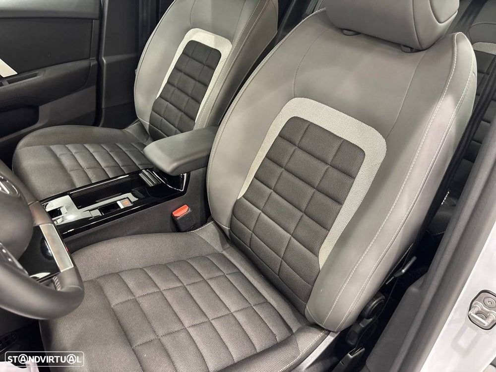 Citroën C4 1.2 Hybrid Plus e-DSC6 - 9