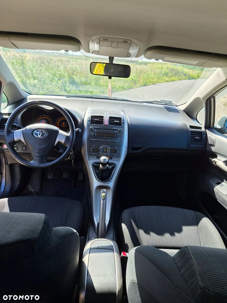 Toyota Auris 1.6 VVT-i Premium - 9