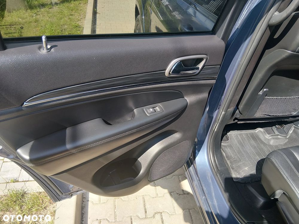 Jeep Grand Cherokee 5.7 V8 Summit - 8