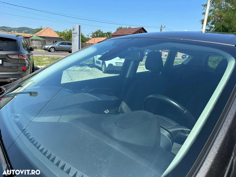 Ford Kuga 2.0 TDCi 4WD Powershift Titanium - 10
