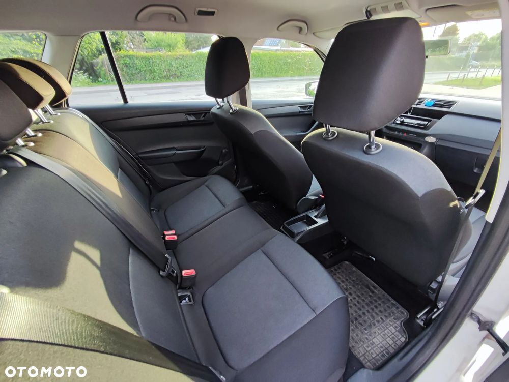 Skoda Fabia 1.2 TSI Active - 14