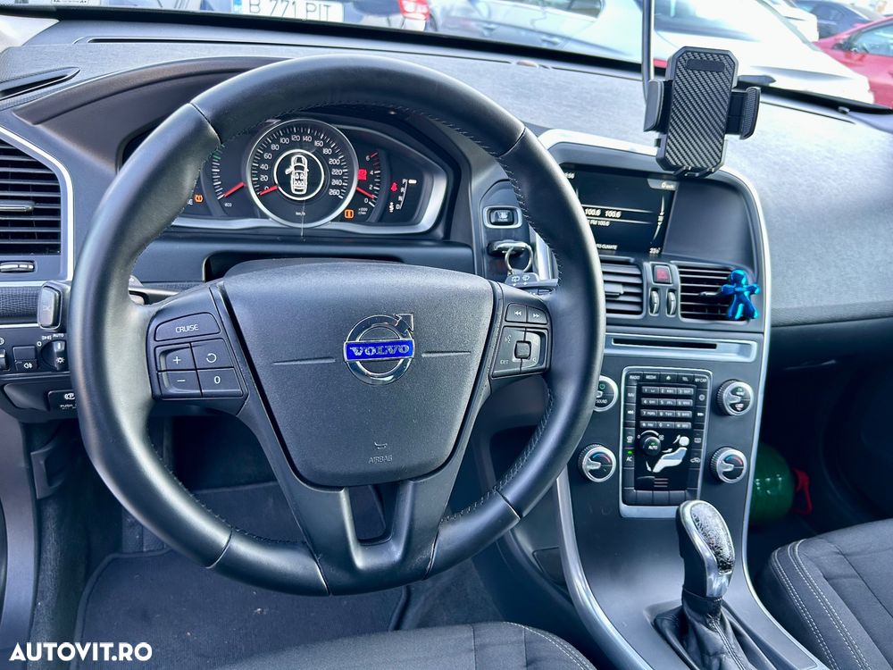 Volvo XC 60 D3 Kinetic - 18