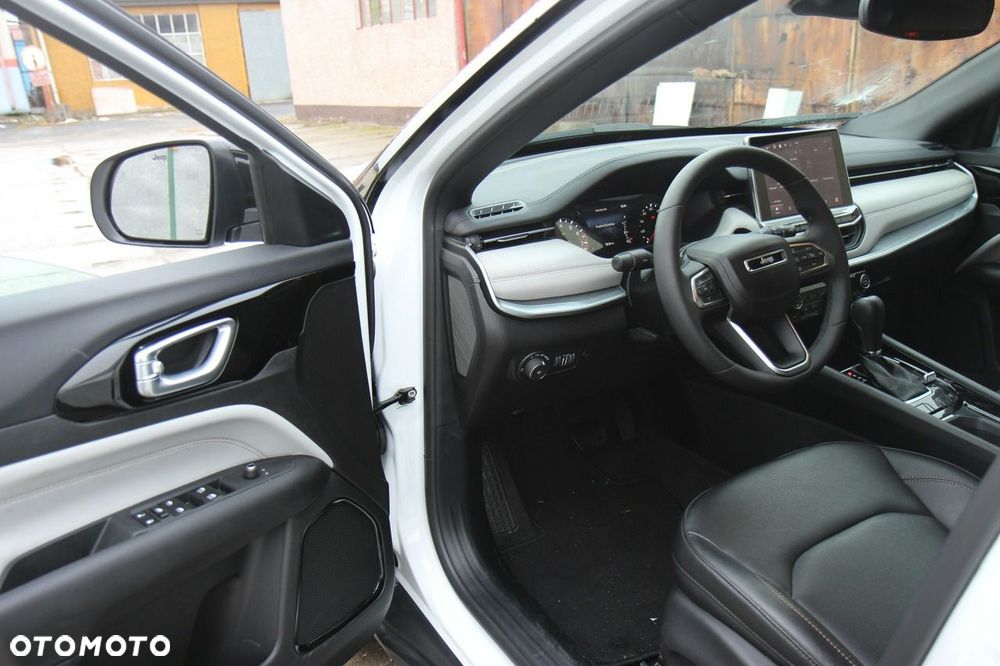 Jeep Compass - 18
