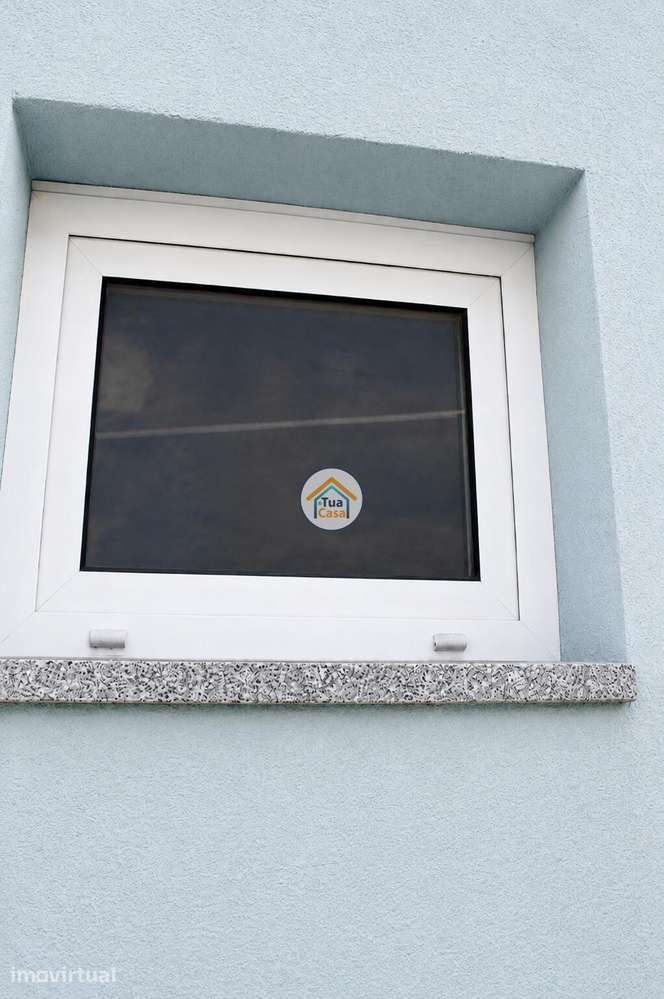 Oportunidade de Investimento | Ilha com 3 Habitações em Vila Nova d - Grande imagem: 2/19