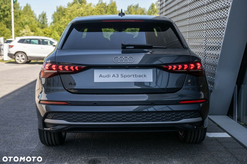 Audi A3 Sportback - 4