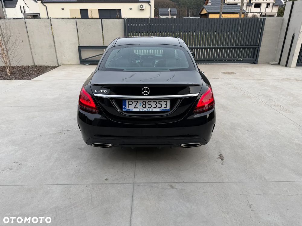 Mercedes-Benz Klasa C 300 9G-TRONIC AMG Line - 8