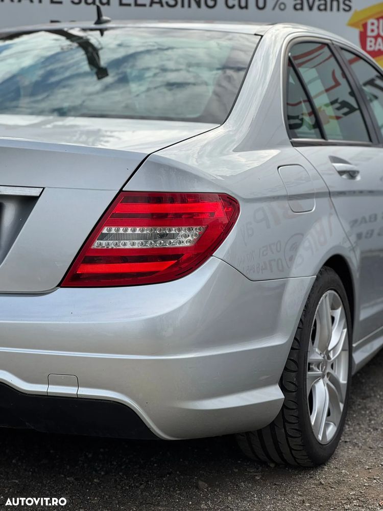 Mercedes-Benz C 180 T CGI BlueEFFICIENCY - 22