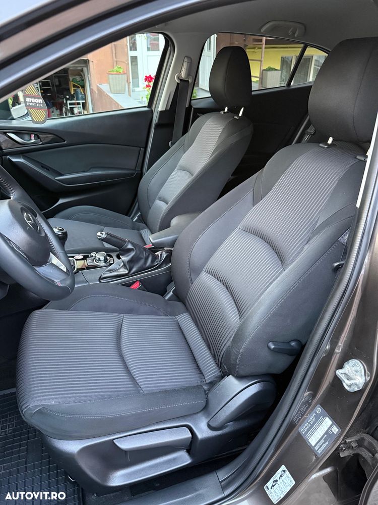 Mazda 3 - 25