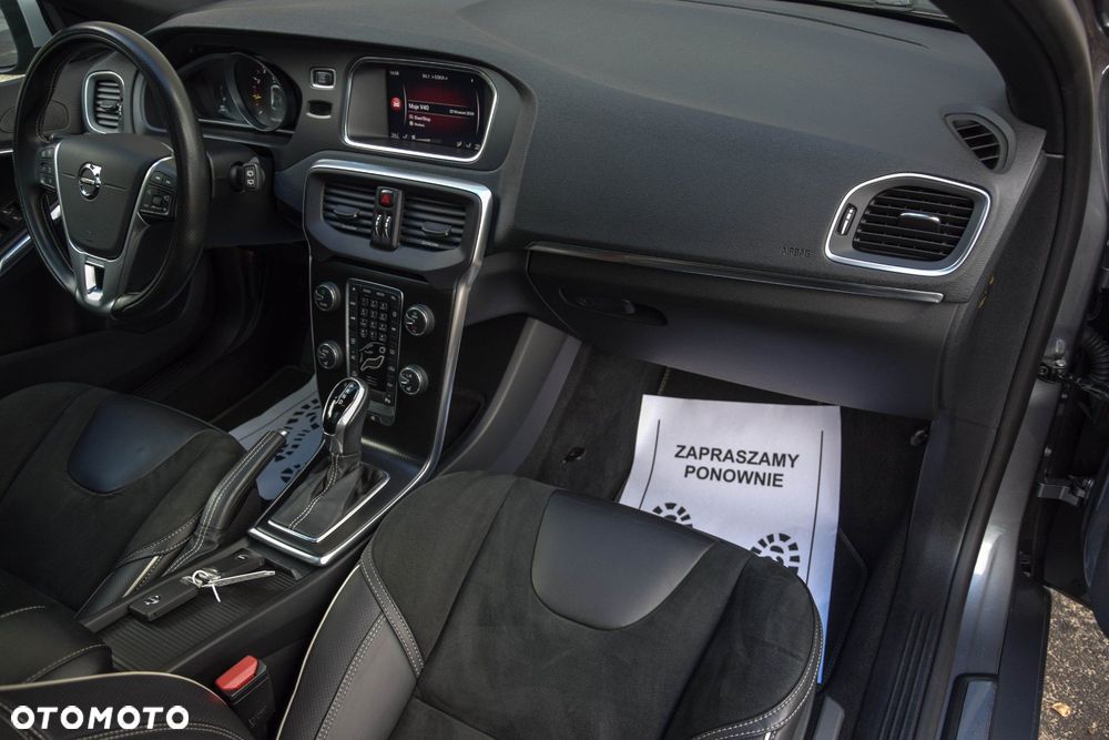 Volvo V40 - 33