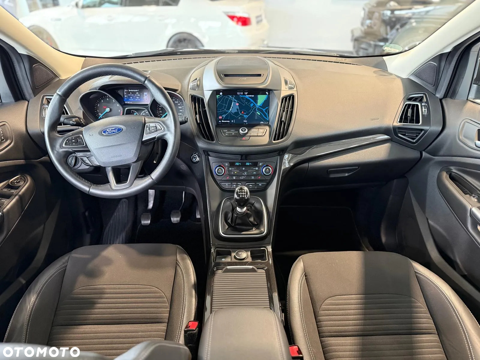 Ford Kuga 1.5 EcoBoost 2x4 SYNC - 13