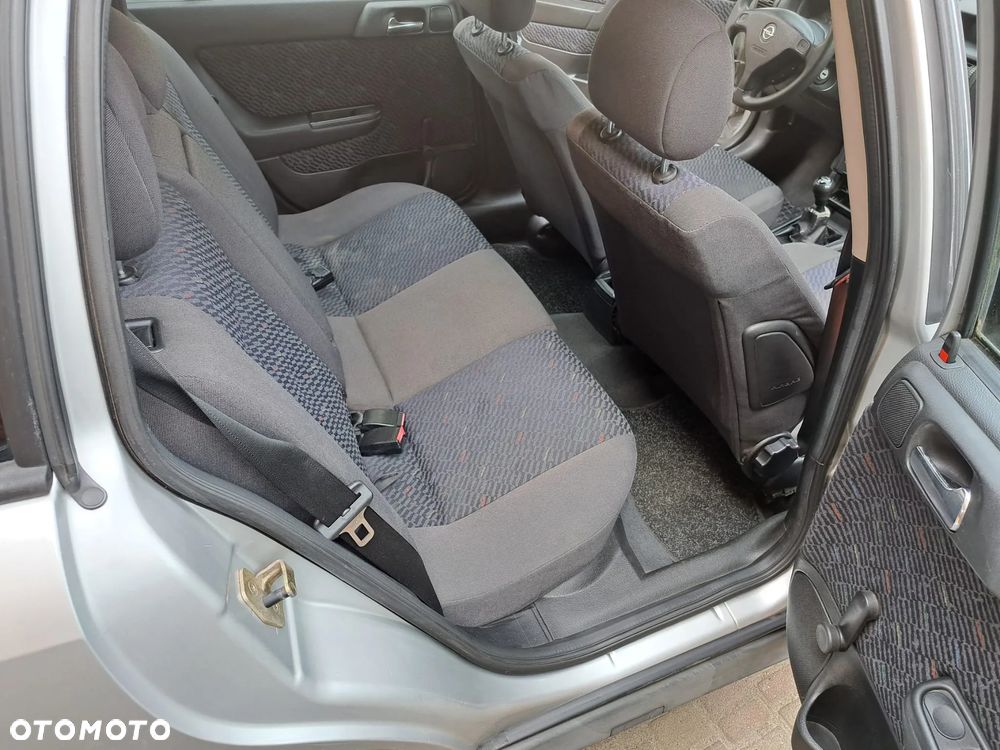 Opel Astra - 4
