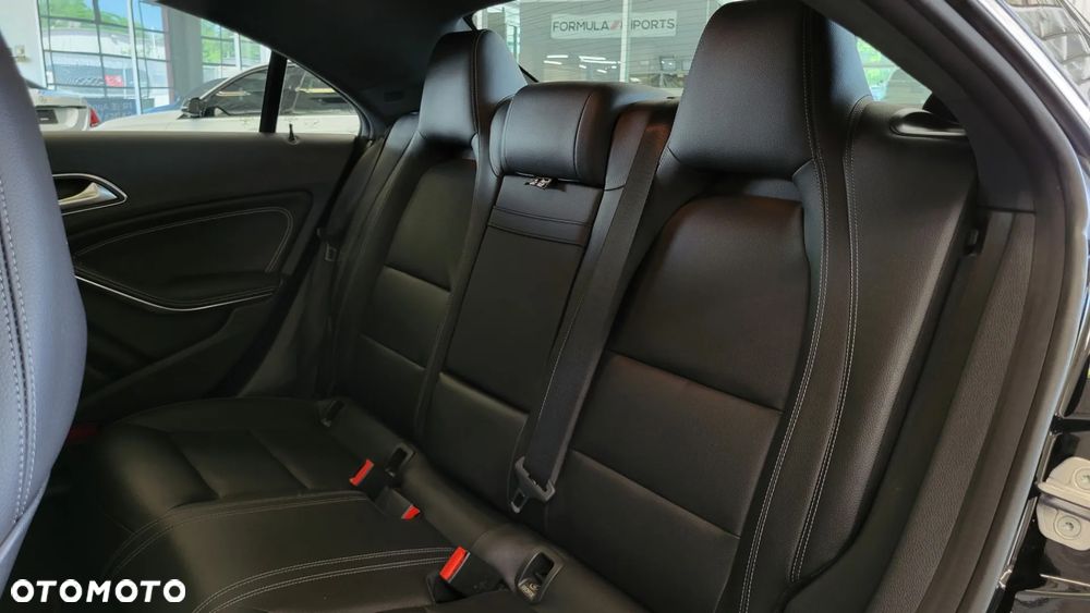 Mercedes-Benz CLA 250 4Matic 8G-DCT Edition AMG Line - 17