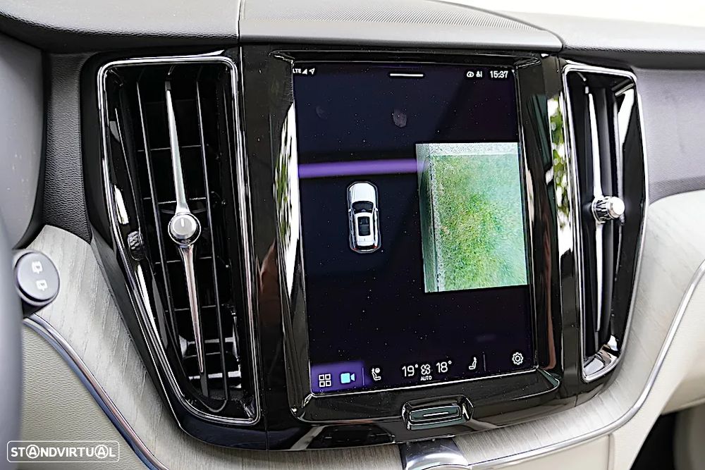 Volvo XC 60 2.0 T6 PHEV Plus Bright AWD - 41