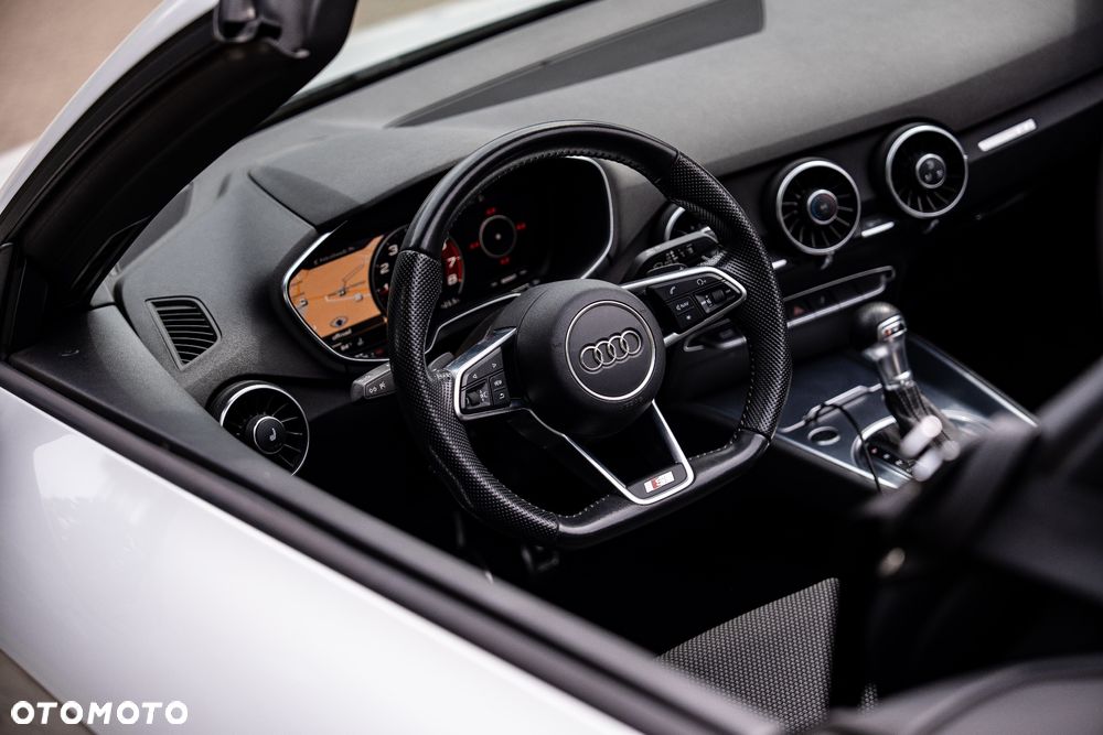 Audi TT Coupé - 32