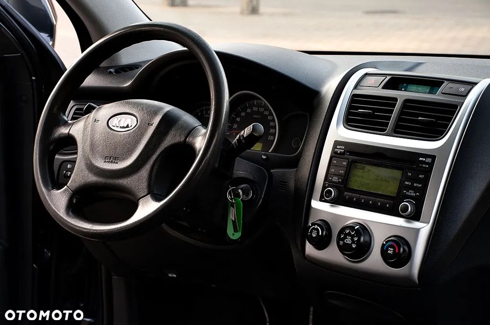 Kia Sportage 2.0 Freedom - 32