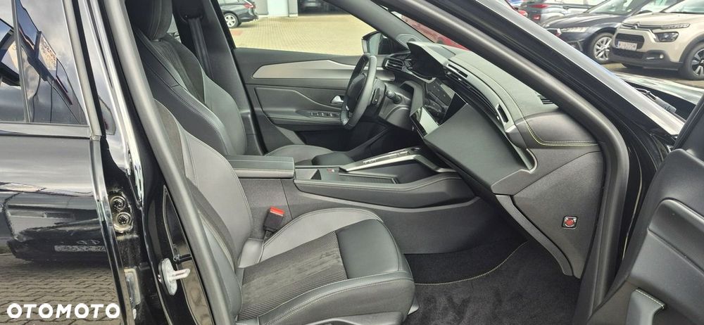 Peugeot 308 1.2 PureTech GT S&S EAT8 - 24