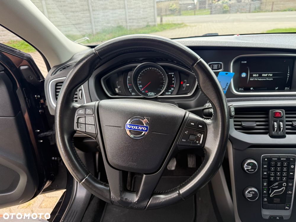 Volvo V40 D2 - 15