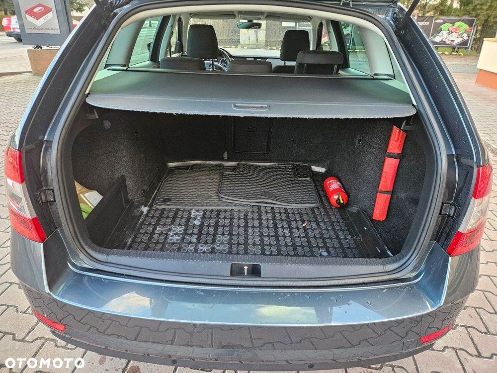 Skoda Octavia 1.6 TDI DSG Ambition - 30