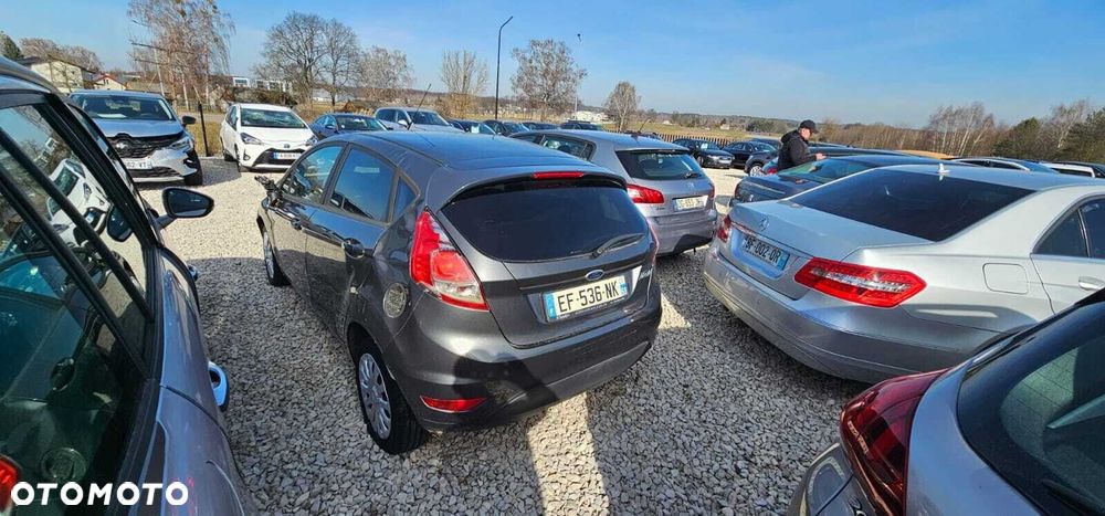 Ford Fiesta - 4